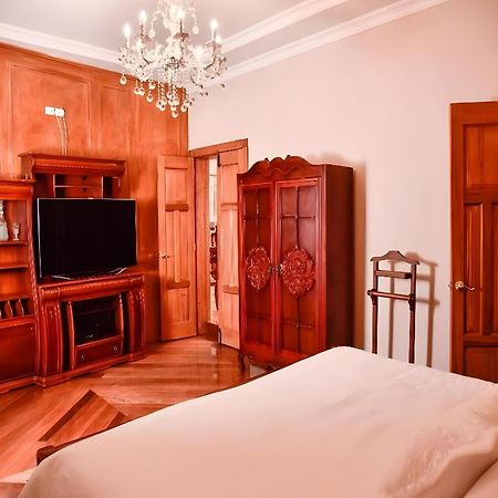 Hotel Boutique Casa Ruth En Куенка Екстер'єр фото
