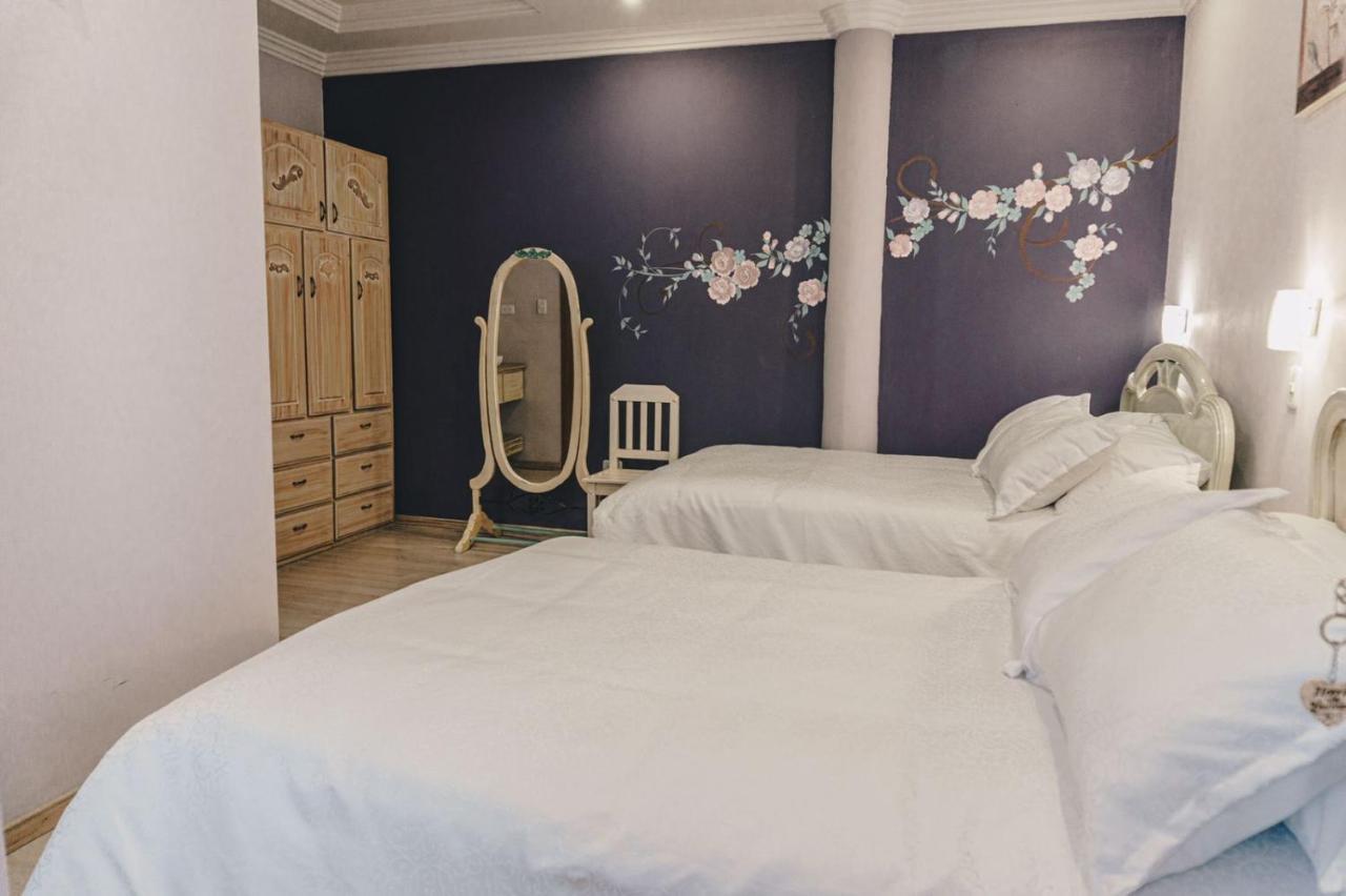 Hotel Boutique Casa Ruth En Куенка Екстер'єр фото