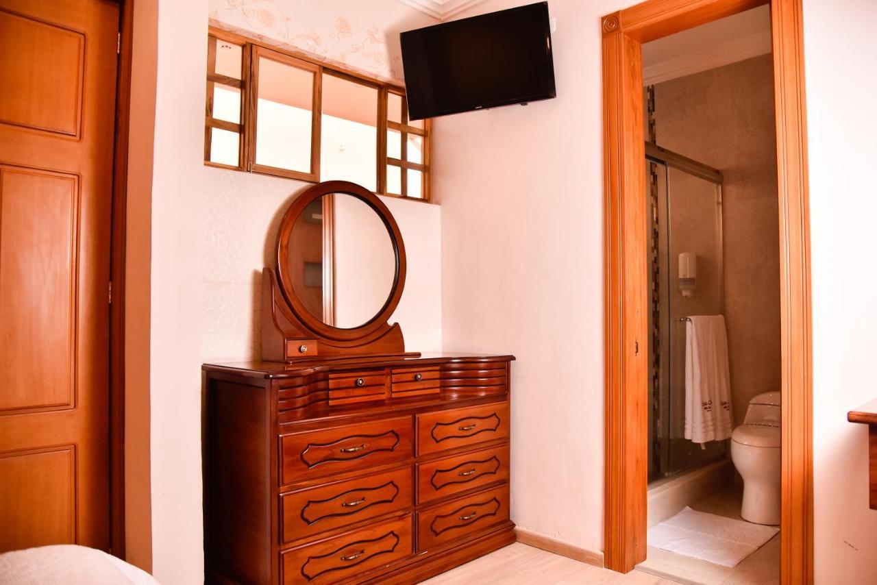 Hotel Boutique Casa Ruth En Куенка Екстер'єр фото