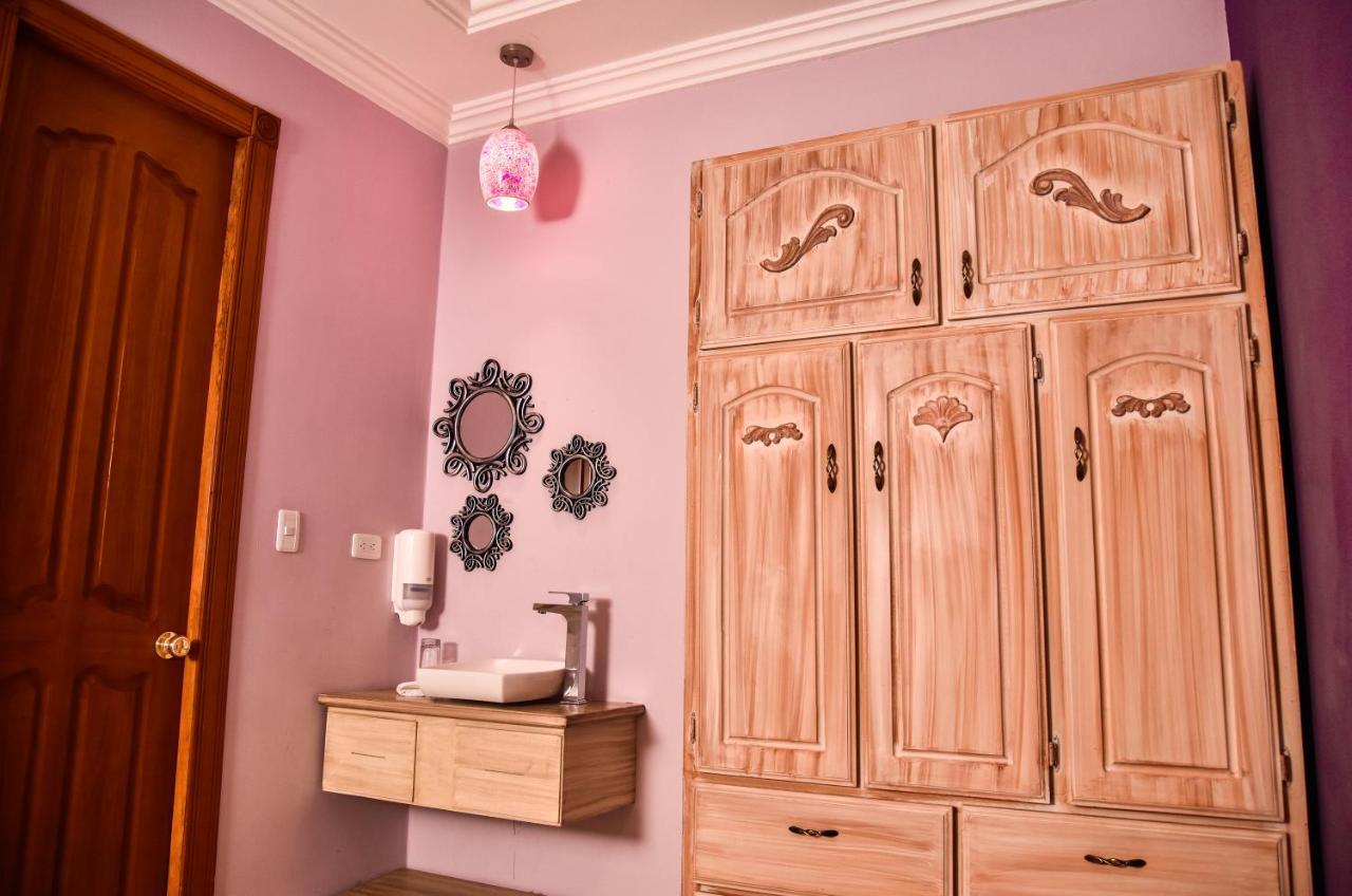 Hotel Boutique Casa Ruth En Куенка Екстер'єр фото