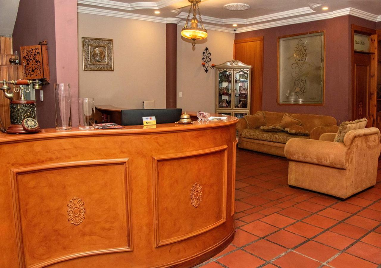 Hotel Boutique Casa Ruth En Куенка Екстер'єр фото