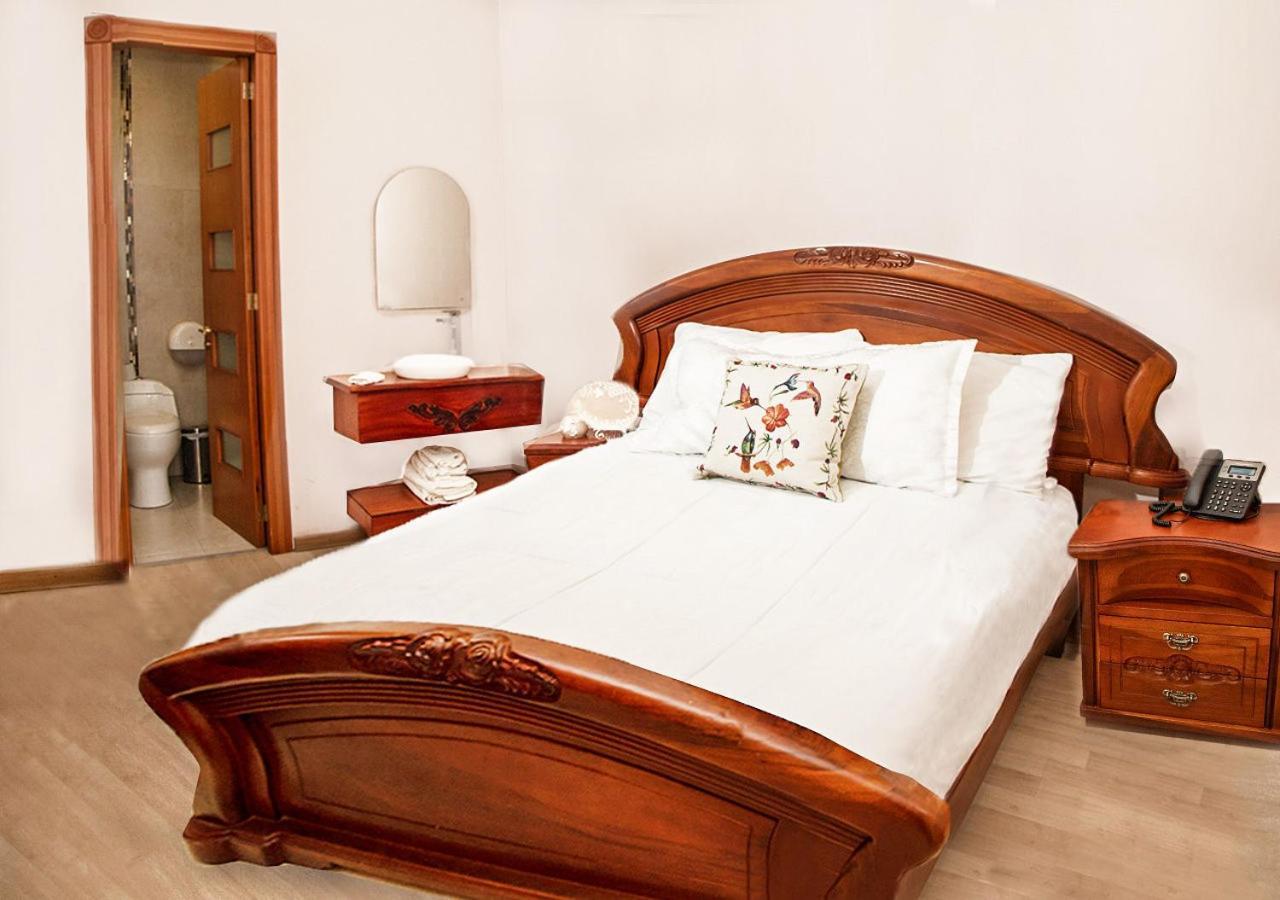 Hotel Boutique Casa Ruth En Куенка Екстер'єр фото