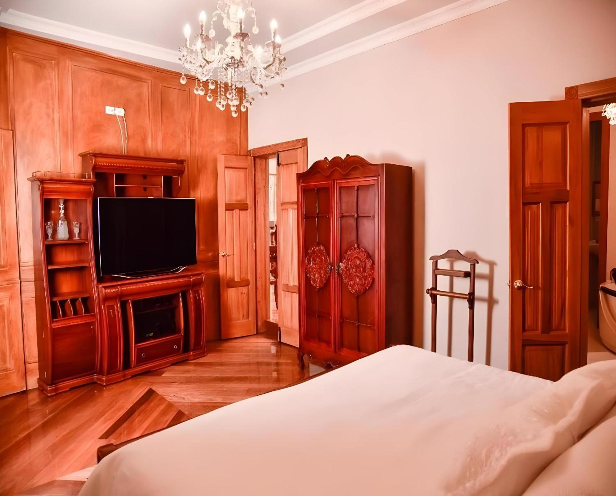 Hotel Boutique Casa Ruth En Куенка Екстер'єр фото